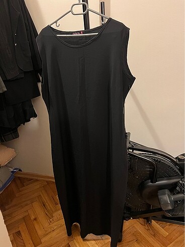 Siyah Uzun Kolsuz Yazlık Elbise 46 Beden