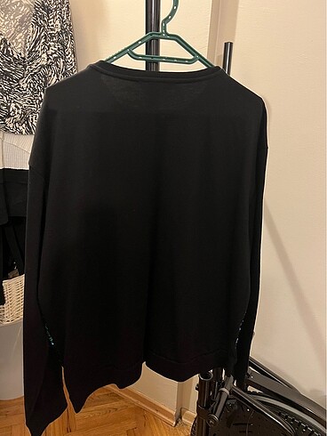 l Beden Koton Çift Renkli Pullu Sweatshirt