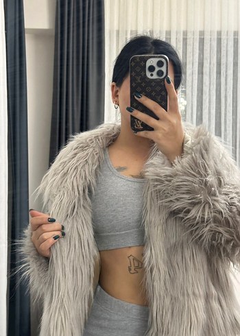 Premium Gri İmitasyon Kürk Mont - Sık ve Uzun Tüylü - Görsel 3