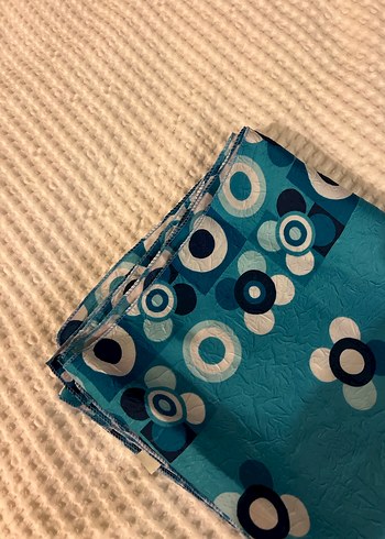 Beril Retro Desenli Eşarp - Görsel 4