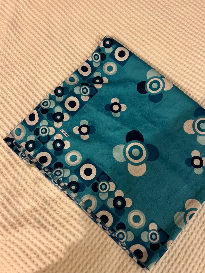 Beril Retro Desenli Eşarp - Görsel 3