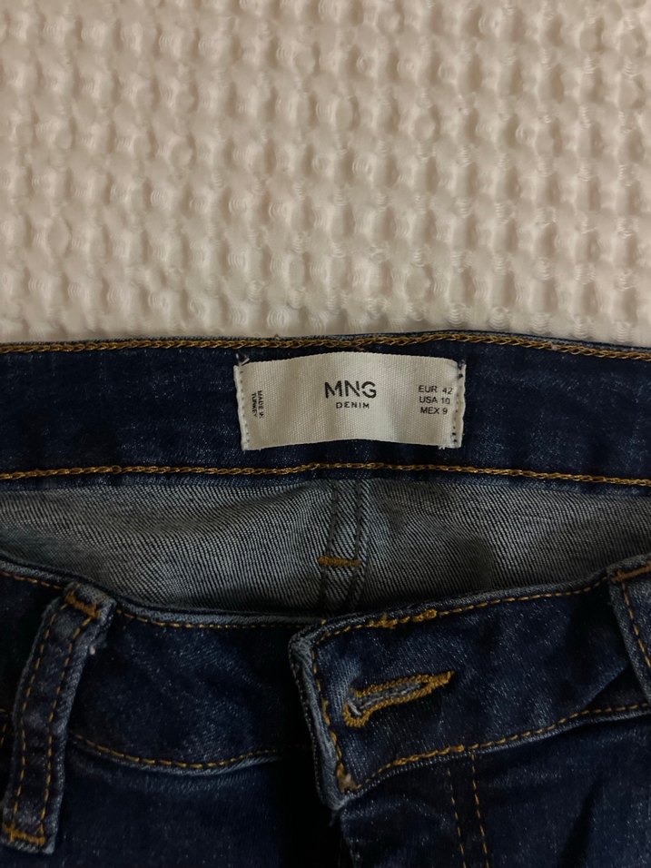  Mango - Çiçek Nakış İşlemeli Koyu Renk Skinny Jean - Görsel 4