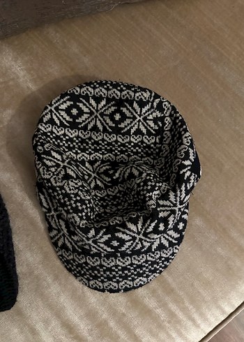 Siyah Taşlı Örgü Kadın Bere - Görsel 4