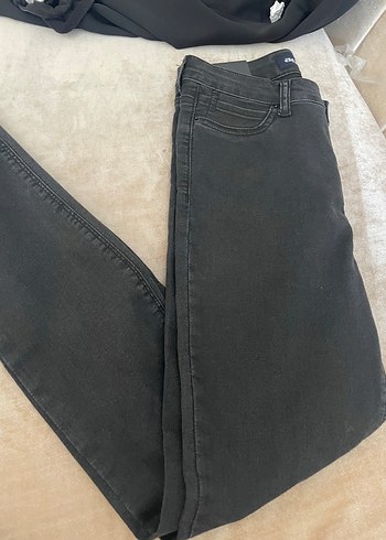 Gri Kadın Kot Pantolon, Kürklü Detaylı