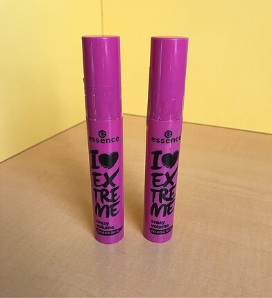 Essence I Love Extreme Maskara