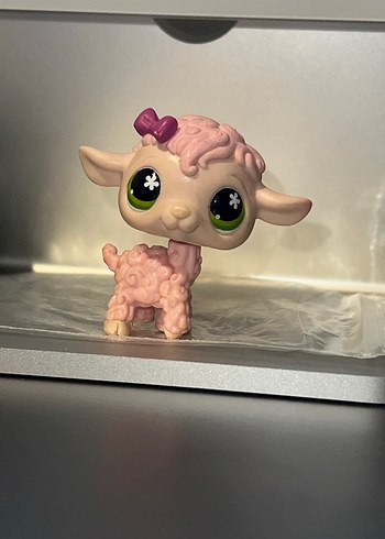 Pastel Pembe Küçük Koyun Figürü
