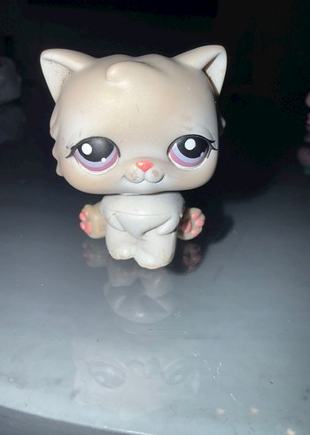 Pastel Gri Renkli Kedi Figürü