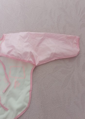 Pembe Baskılı Bebek Önlüğü Kol Detaylı - Görsel 4