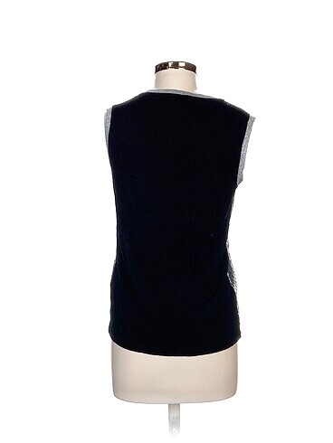 s Beden Koton Bluz %70 İndirimli.