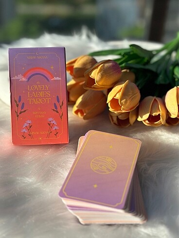 Lovely ladıes tarot destsi