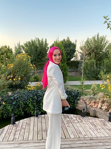 Beyaz blazer takım - Görsel 2