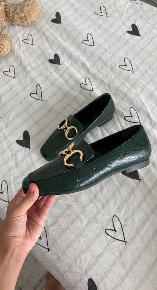 Yeşil Parlak Deri Tokalı Kadın Loafer - Görsel 2