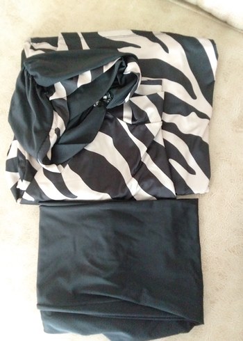 Zebra desenli kadın haşema - Görsel 3