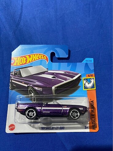 Hotwheels oyuncak araba 