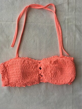 bikini üstü