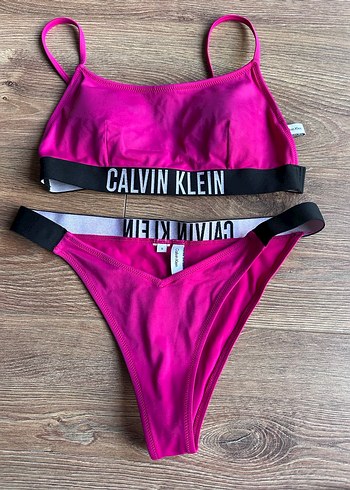 Calvin Klein s
