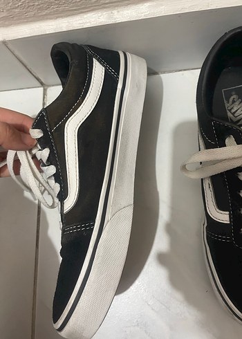 Siyah Bağcıklı Minimalist Kadın Spor Ayakkabı - Görsel 2