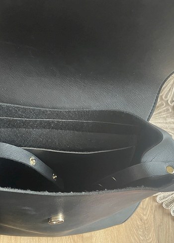 Siyah Deri Kadın Sırt Çantası - Görsel 3