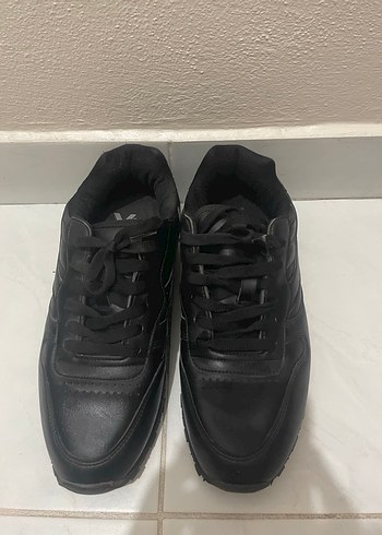 Siyah Kadın Spor Ayakkabı Velcro Detaylı - Görsel 2