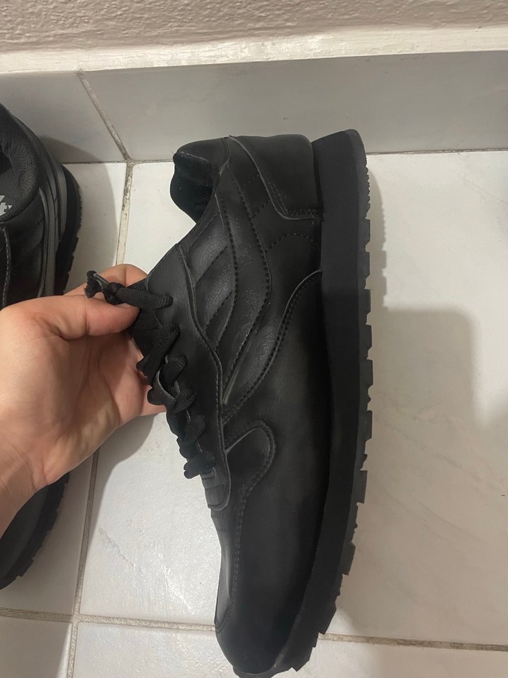 Siyah Kadın Spor Ayakkabı Velcro Detaylı - Görsel 3