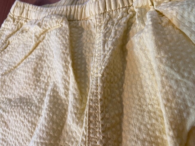 H&M kendinden dokulu şort 7/8 yaş - Görsel 2