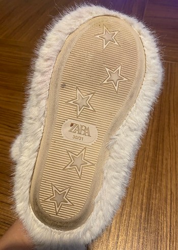 Zara Kürklü Kız Çocuk Ev Terliği 30-31 numara - Görsel 3