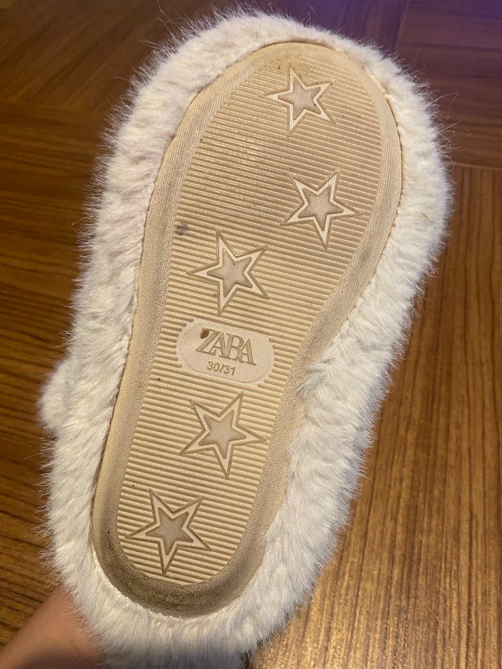 Zara Kürklü Kız Çocuk Ev Terliği 30-31 numara - Görsel 3