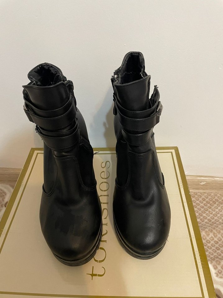 Kadın Bot - Görsel 2