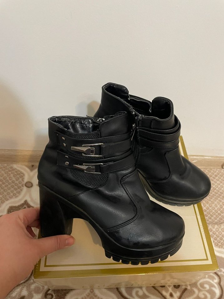 Kadın Bot - Görsel 3