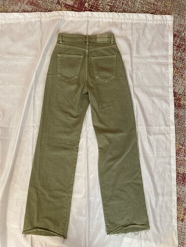 32 Beden yeşil Renk Nane yeşil renkte kot pantolon defacto jeans