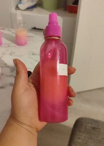 Pembe Kadın Tonik Sprey Şişesi