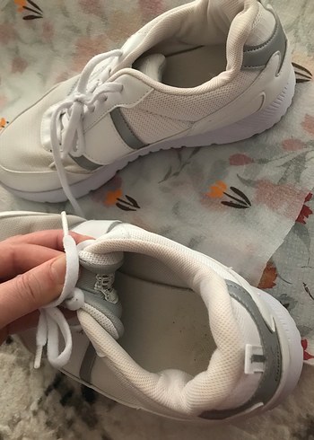 Kadın Beyaz Kinetix Bağcıklı Spor Ayakkabı - Görsel 4