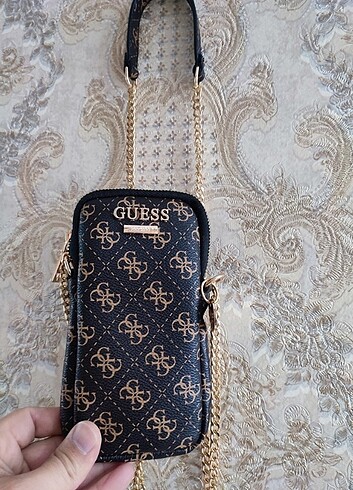 Guess telefon bölmeli çanta