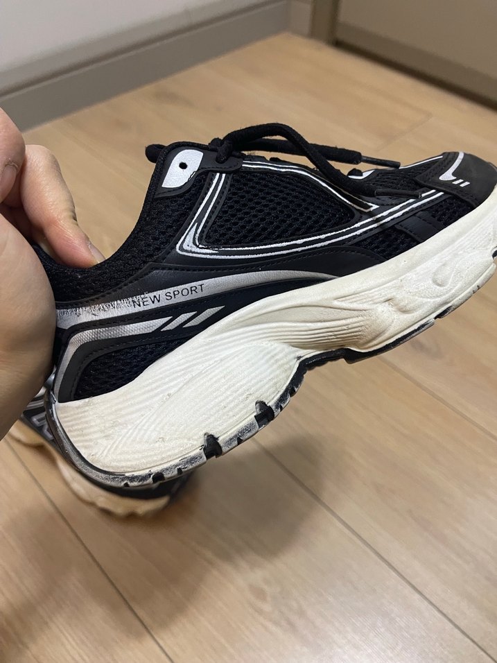 Kadın Siyah Spor Ayakkabı - Görsel 4