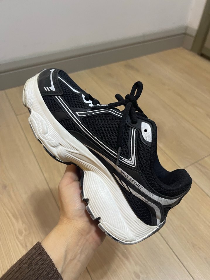 Kadın Siyah Spor Ayakkabı - Görsel 3