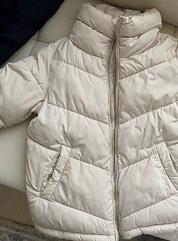 m Beden Stradivarius şişme mont