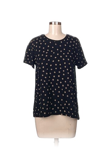Zara T-shirt %70 İndirimli.