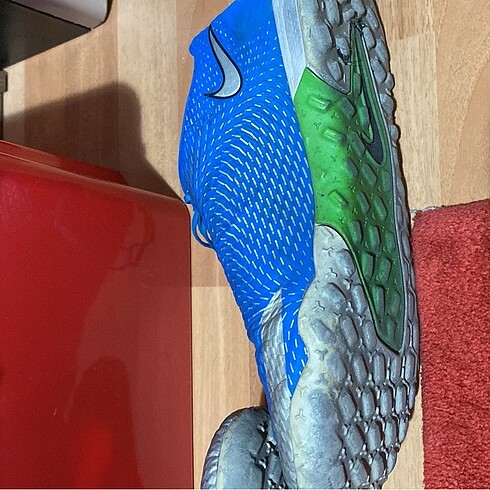 sıkıntısız takasa açık 44 nunara nike phantom halı saha