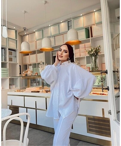 BELLA BEYAZ TAKIM