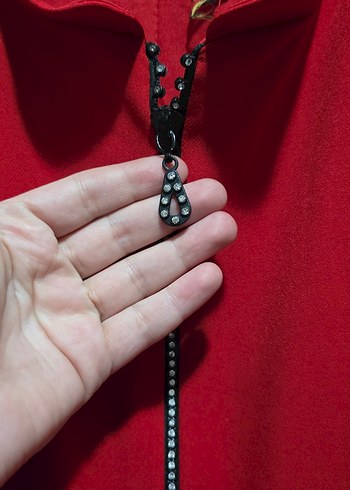 Kırmızı Fermuarlı V Yaka Midi Elbise - Görsel 3