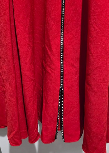 Kırmızı Fermuarlı V Yaka Midi Elbise - Görsel 2