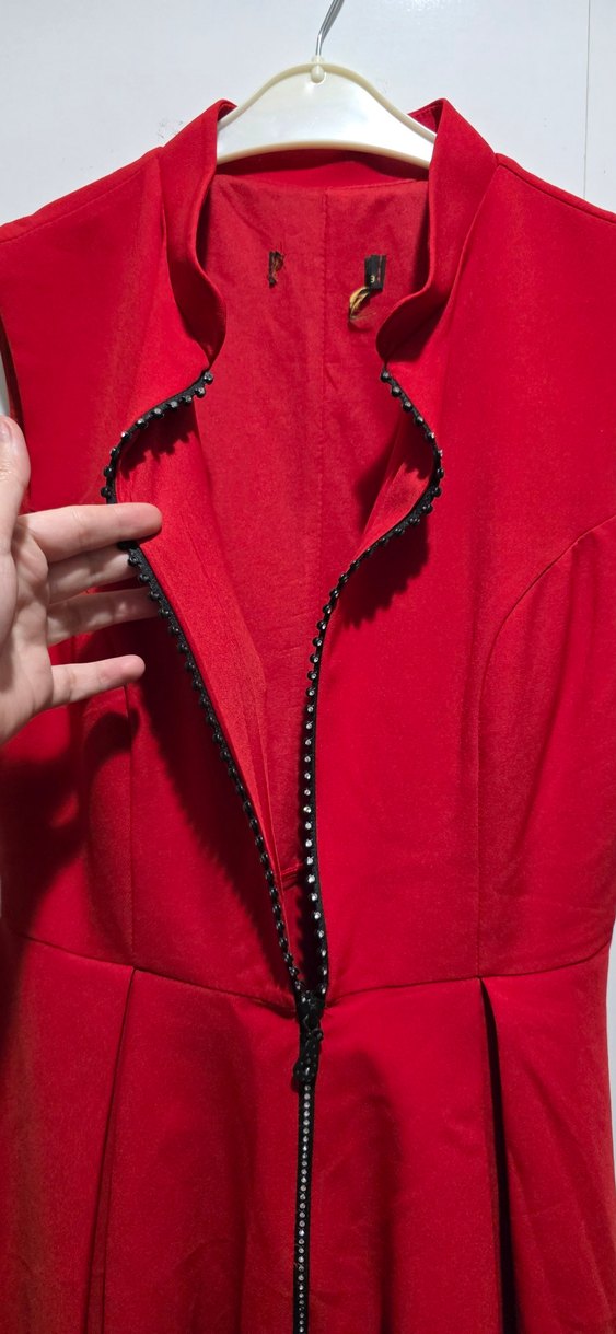 Kırmızı Fermuarlı V Yaka Midi Elbise - Görsel 5