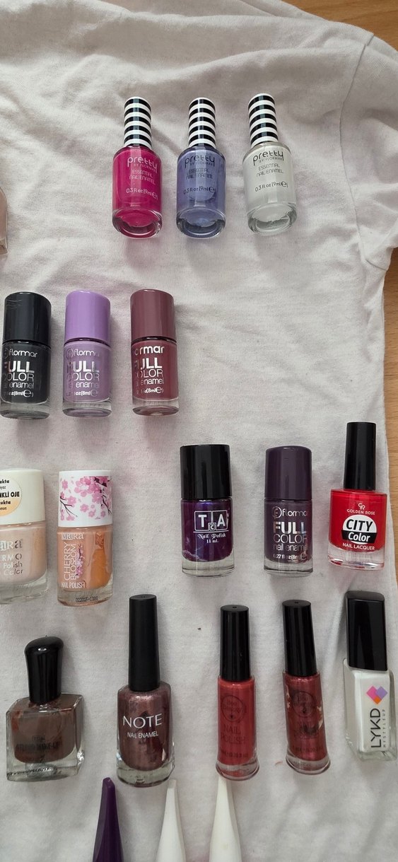 Çok Renkli Hafif Tonlarda Oje Seti - Görsel 5