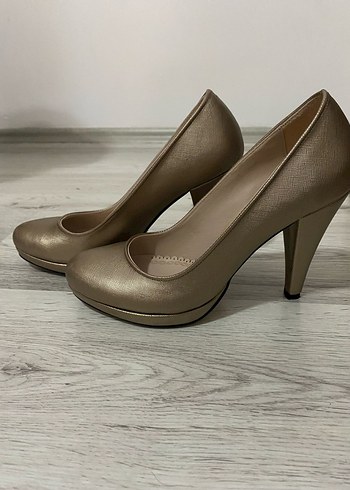 Diğer Diger Bej Stiletto Topuklu Kadın Ayakkabı