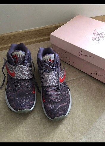 Nike spor ayakkabısı 