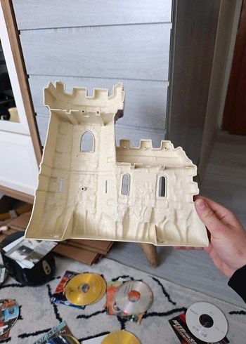 Taş Görünümlü Kale Figürü - Görsel 2