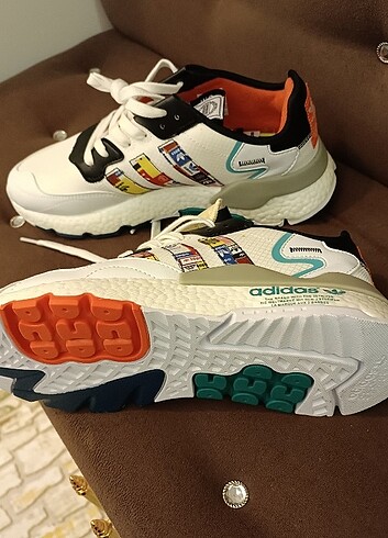 43 Beden Orjinal Adidas ayakkabı