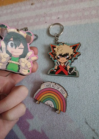 tsuyu ve bakugo anahtarlık ve bros hedıye toplam fiyat - Görsel 4