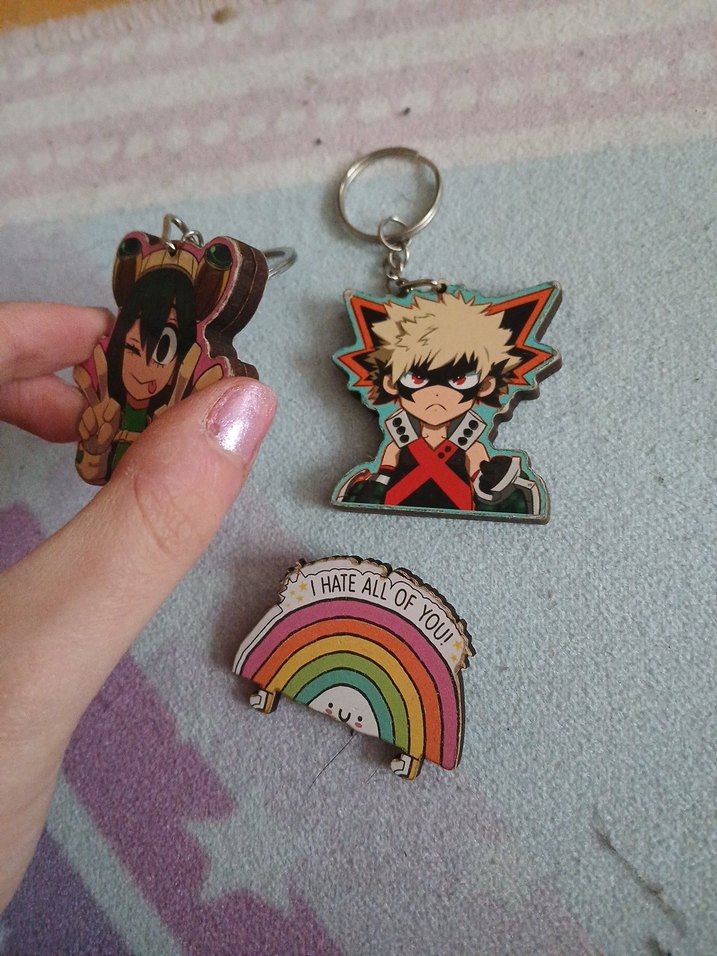 tsuyu ve bakugo anahtarlık ve bros hedıye toplam fiyat - Görsel 3