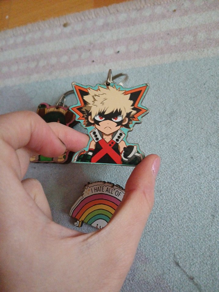 tsuyu ve bakugo anahtarlık ve bros hedıye toplam fiyat - Görsel 5